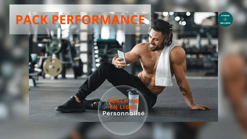 Visuel du Pack Performance Athomic Wellness, athlète en salle de sport utilisant son smartphone, représentant un programme de coaching en ligne orienté performance et résultats rapides.